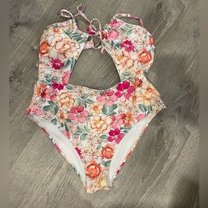 CUPSHE 90s floral tunnelled cutout one piece